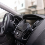 Support voiture magnétique et chargeur rapide par induction 15W - MACH-200 - Forever – Image 3